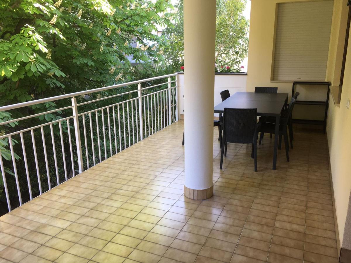 Lasiesta Apartment *